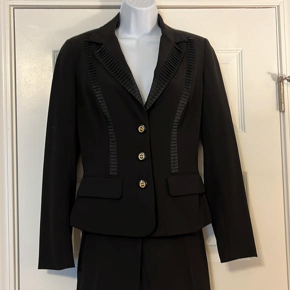 Cache black pantsuit with ribbon detail - Picture 2 of 13